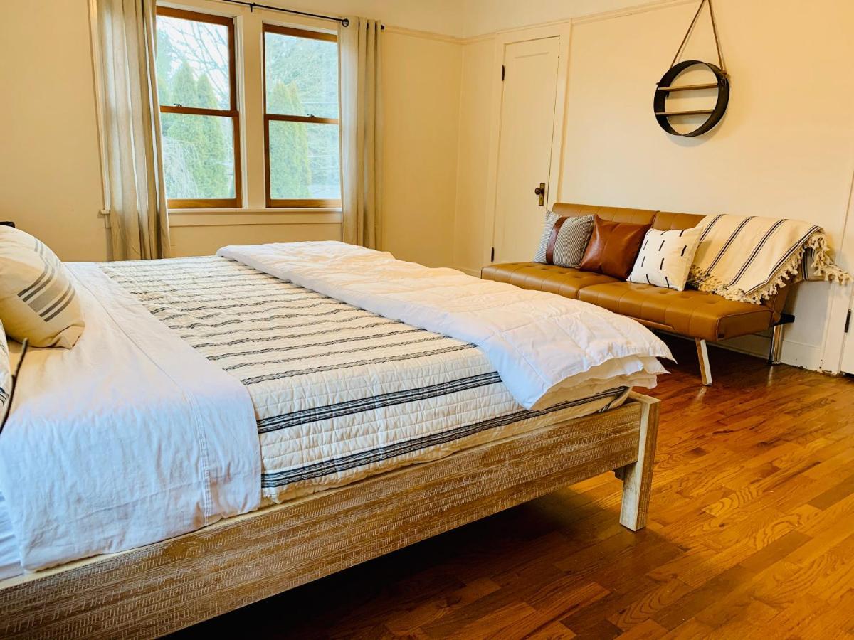 Riverpath Inn 유진 외부 사진