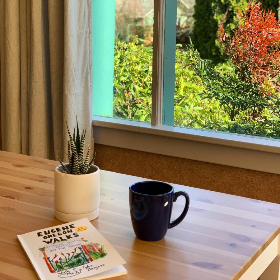 Riverpath Inn 유진 외부 사진