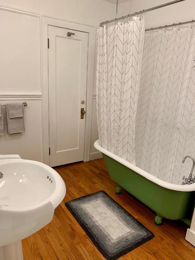Riverpath Inn 유진 외부 사진