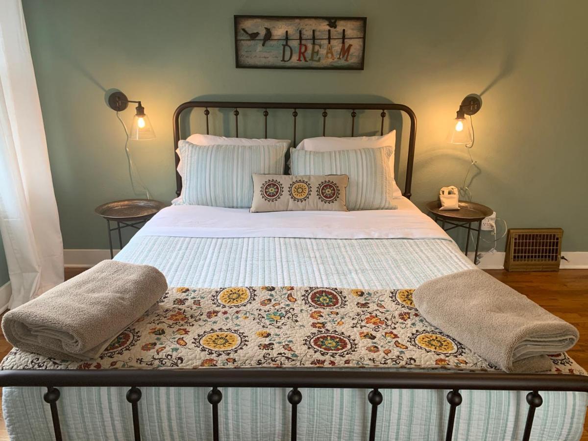 Riverpath Inn 유진 외부 사진
