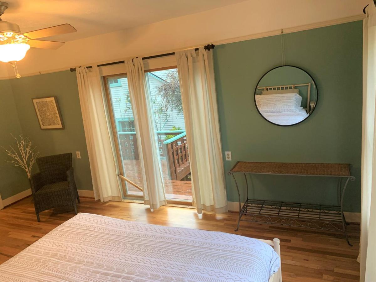 Riverpath Inn 유진 외부 사진