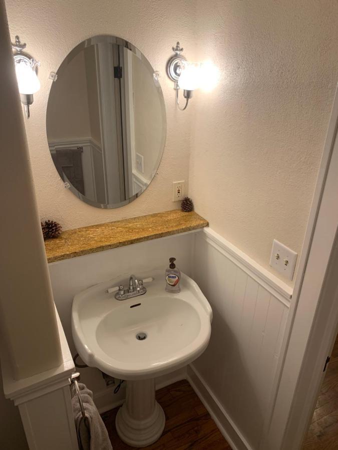 Riverpath Inn 유진 외부 사진